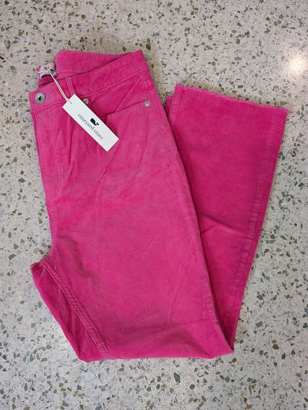 NWT Vineyard Vines Jamie High Rise Kick Flare Corduroy Bright Pink Jeans